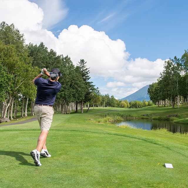 Hanazono golf niseko pro am title medium