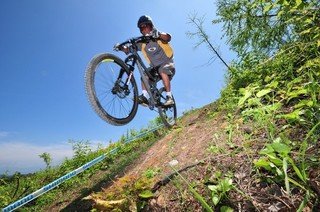 Enjoy mountain biking in Niseko!