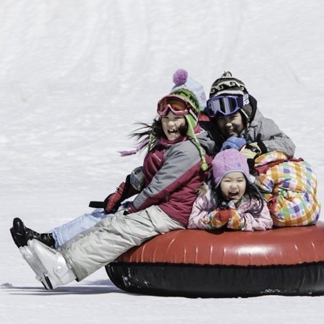 Spring seasonal school in niseko medium